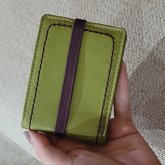 Fossil pocket wallet with elastic green and purple - Picture 1 of 5